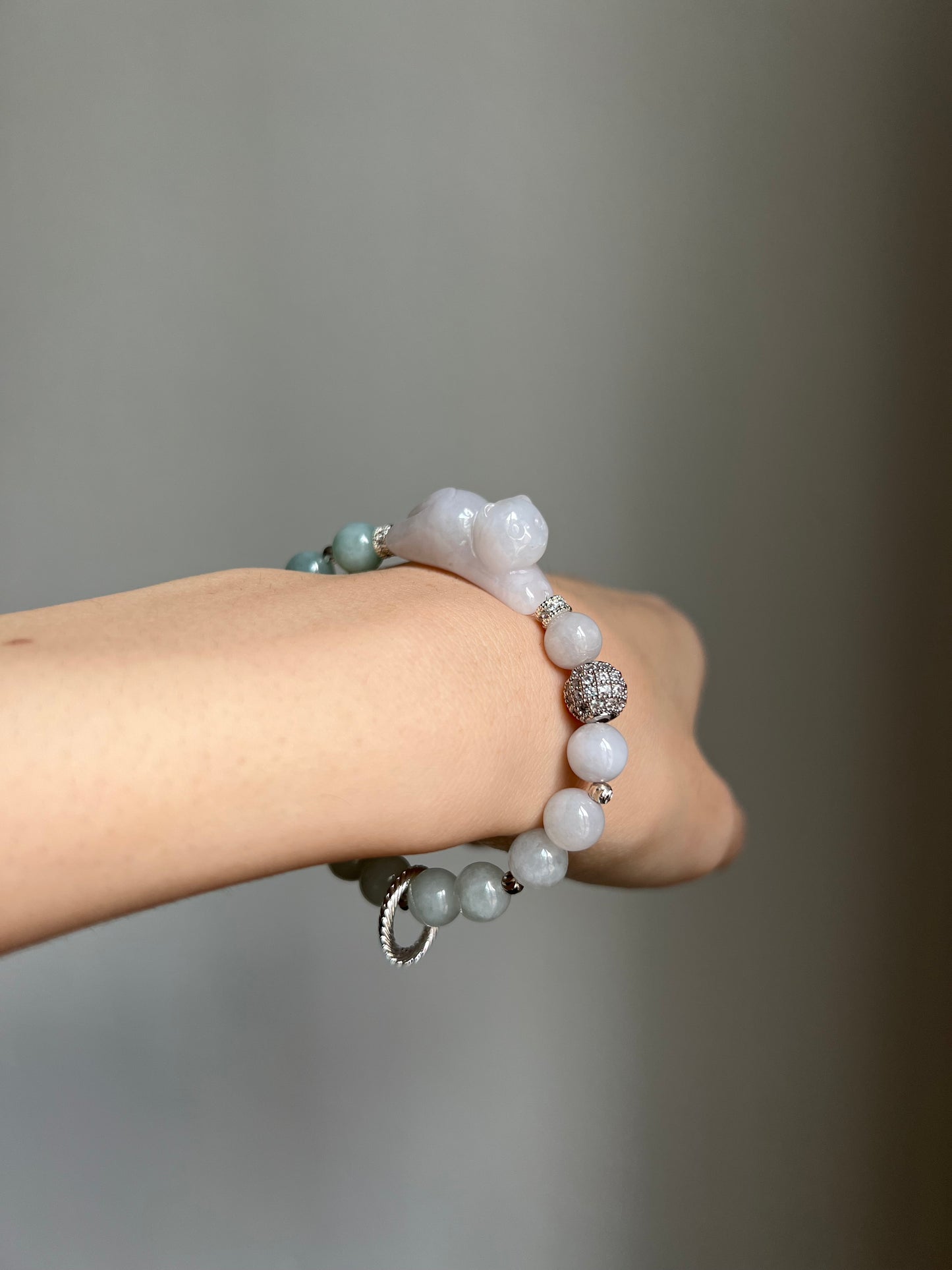 "playtime" white jadeite cat bracelet #08