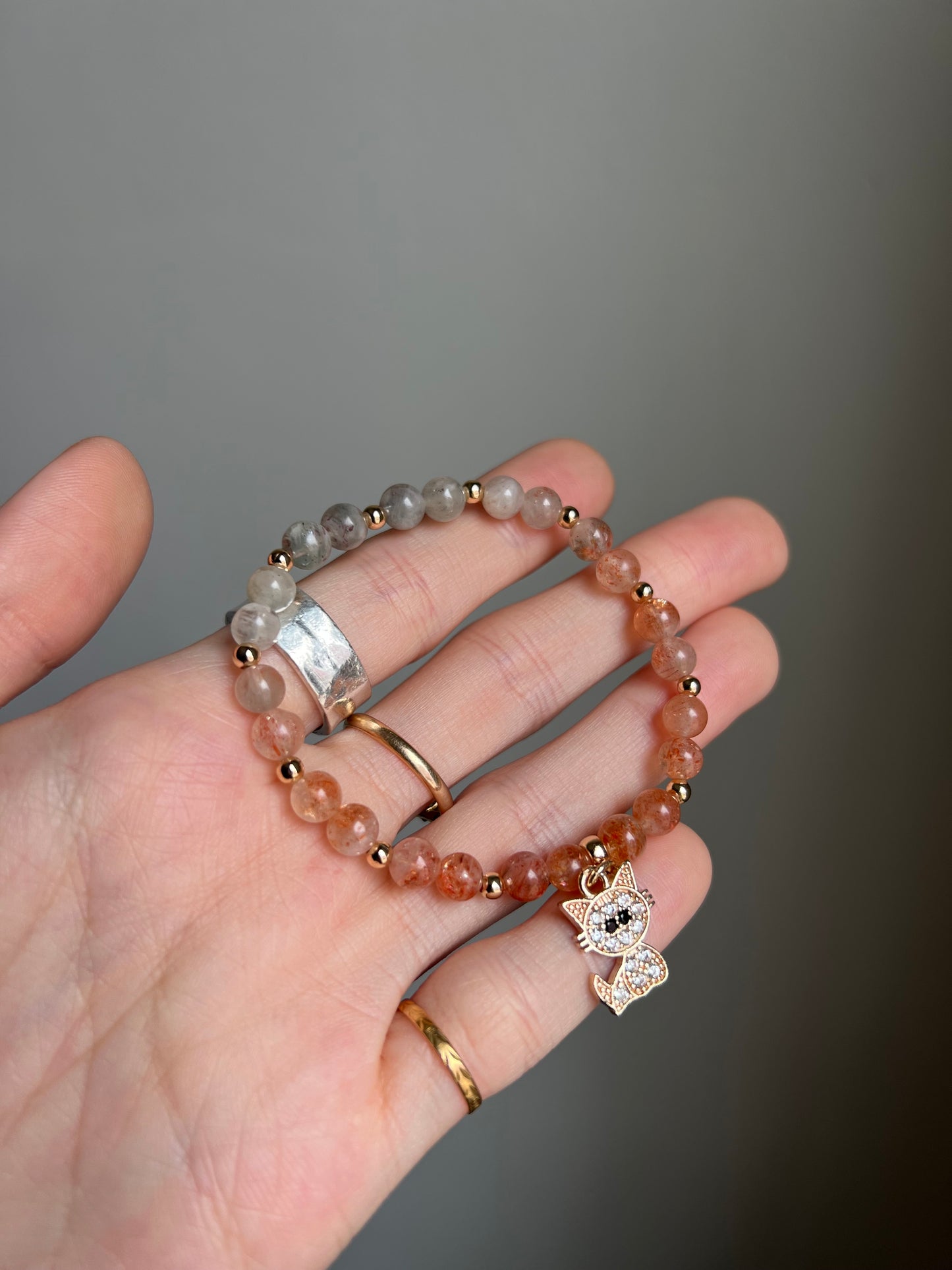 “momo’s sun bath” ombré sunstone bracelet