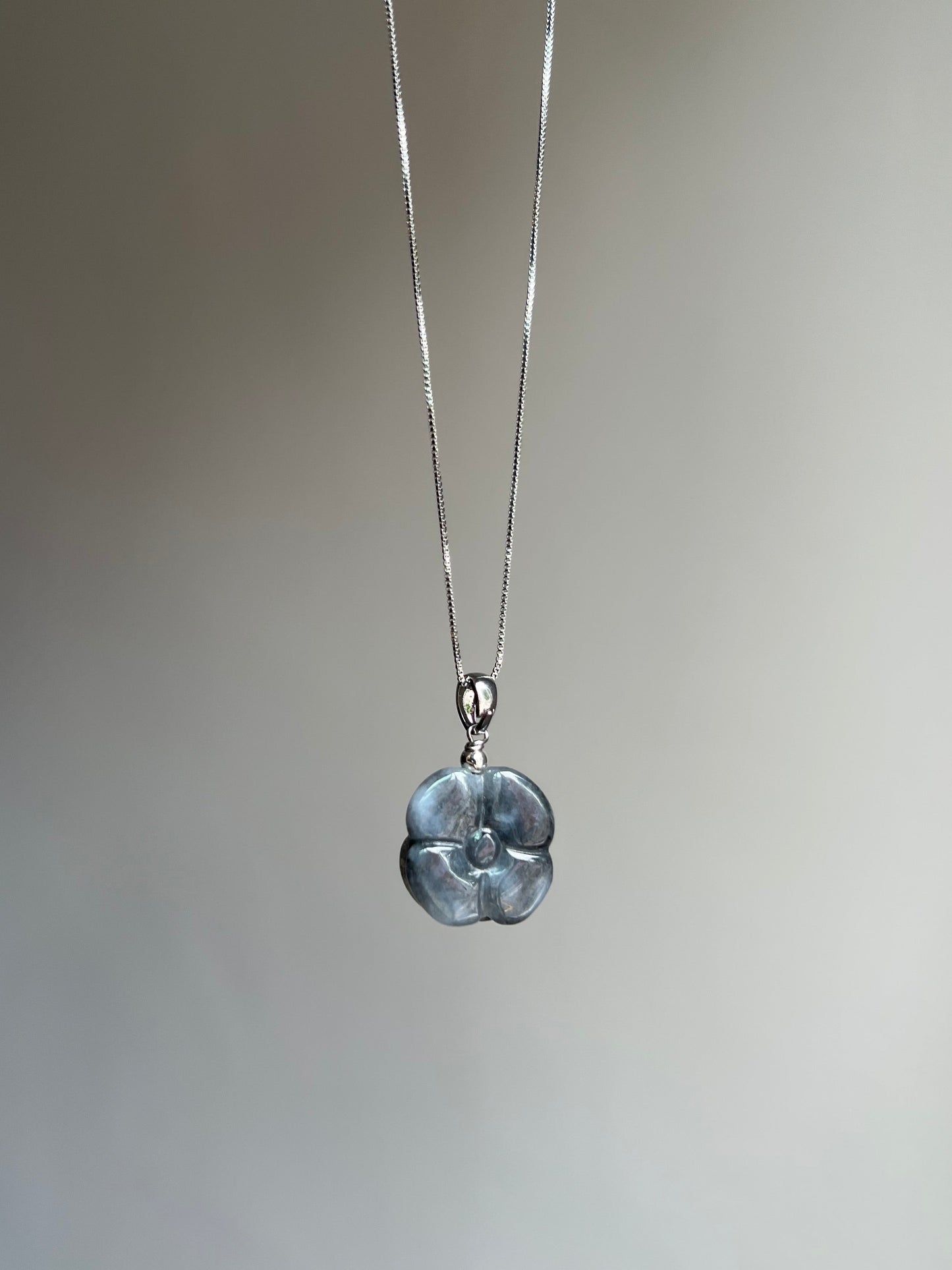 "victoria" wuji jadeite rose necklace