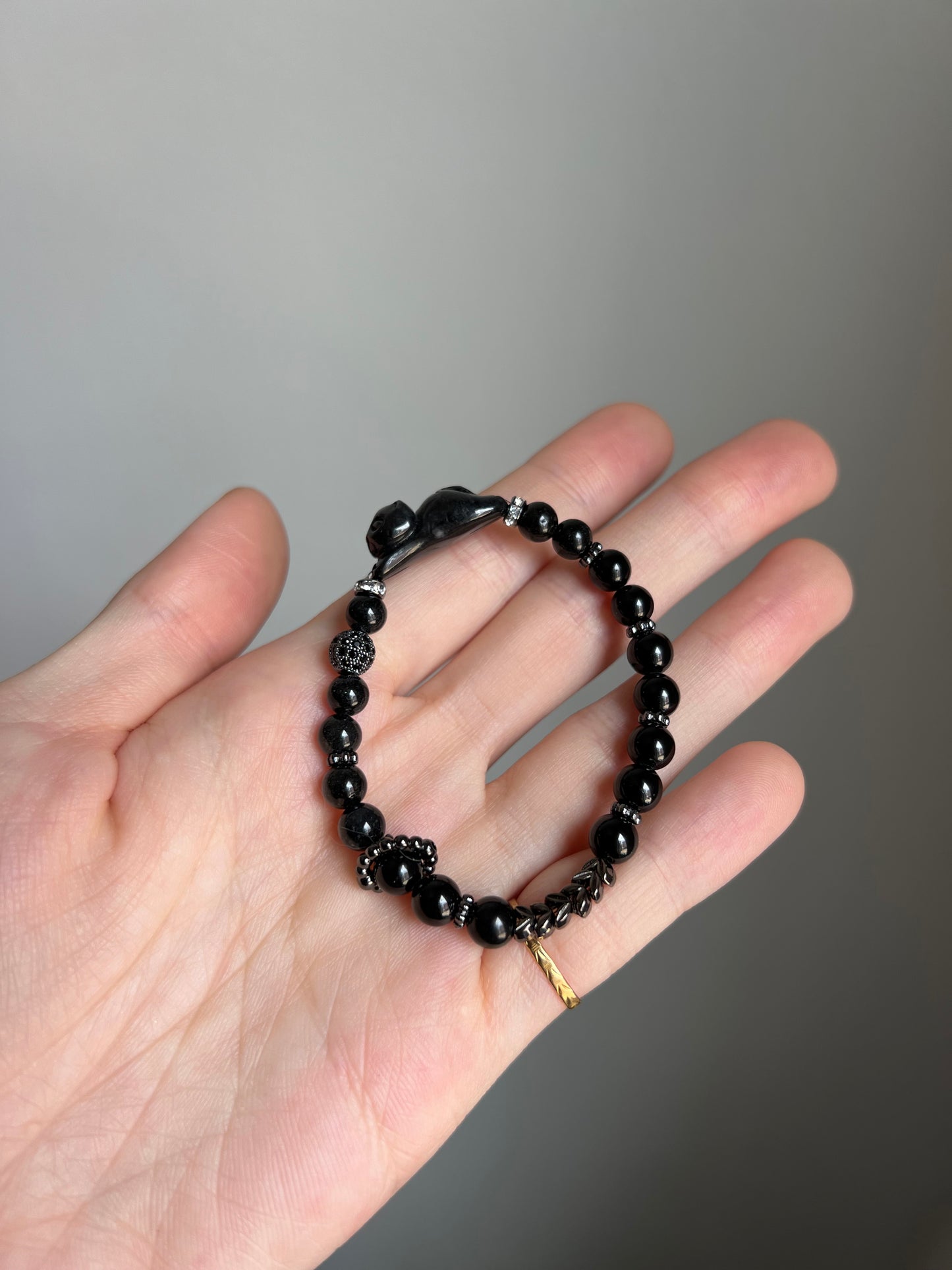 "playtime" black jadeite cat bracelet #01