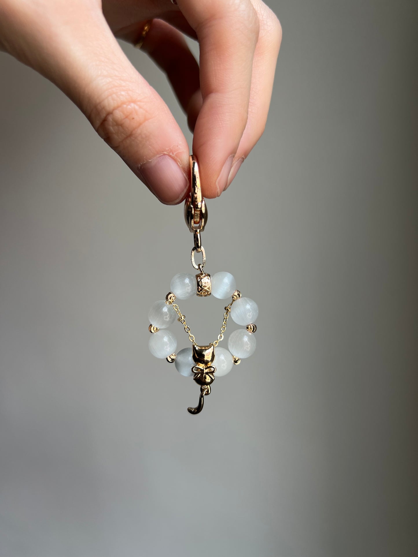 “on cloud 8” cat bag charm (assorted)