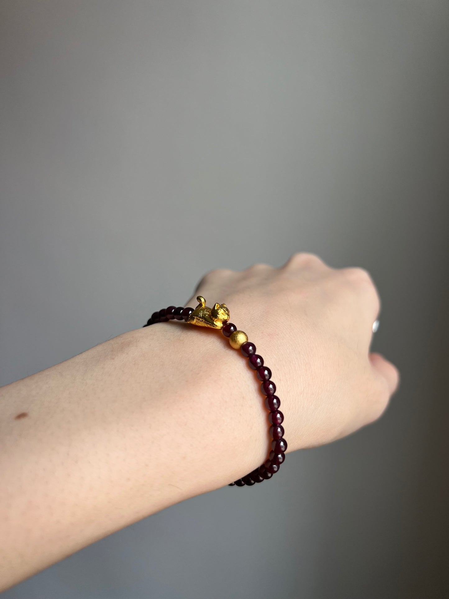 “momo’s golden chase” bracelet