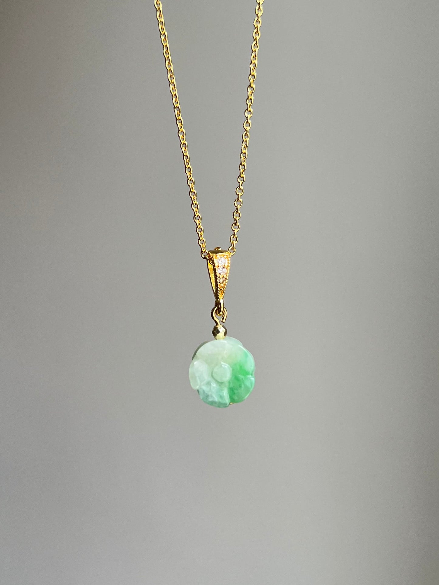"on my mind" jadeite flower necklace
