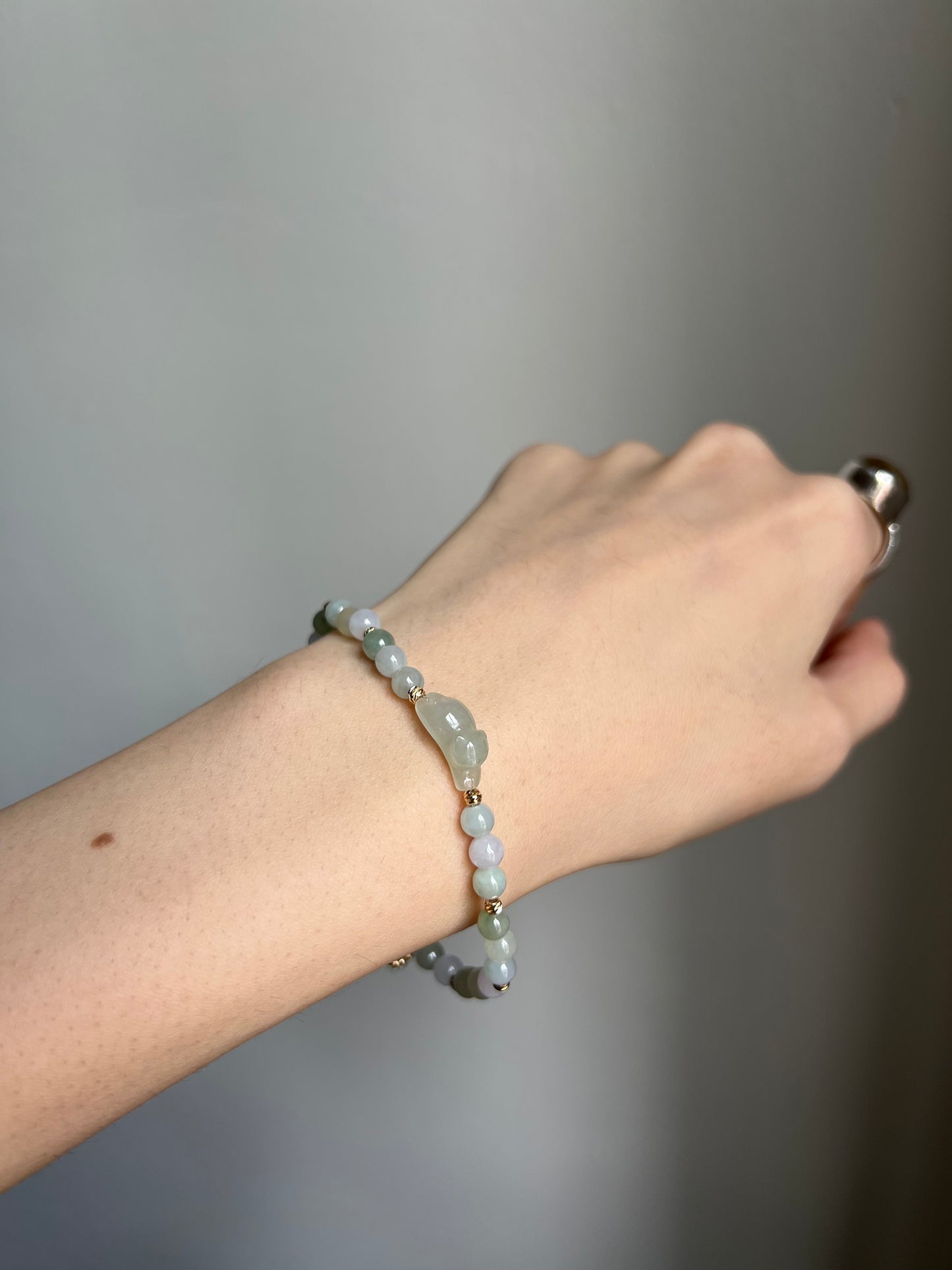 *mini* "playtime" jadeite cat bracelet #18
