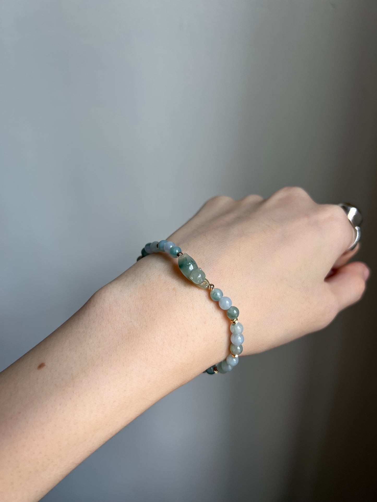 *mini* "playtime" jadeite cat bracelet #17