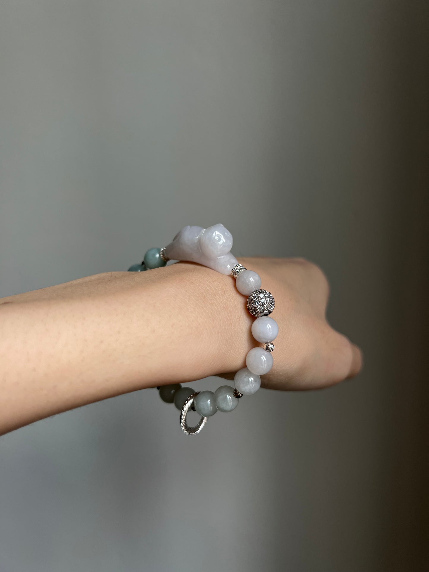 "playtime" white jadeite cat bracelet #08