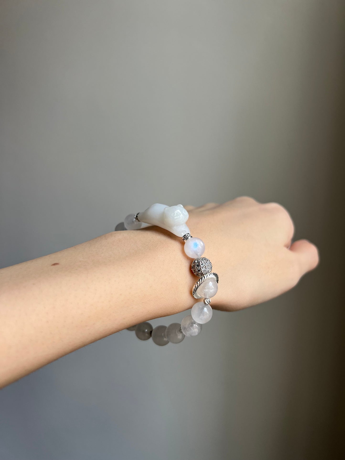 "playtime" white jadeite cat bracelet #04