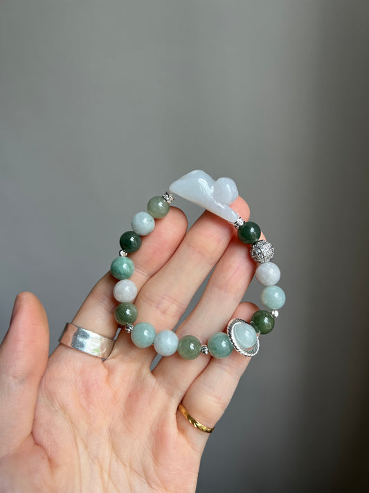 "playtime" white jadeite cat bracelet #09