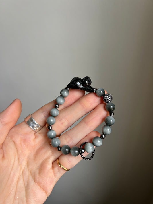 "playtime" black jadeite cat bracelet #05