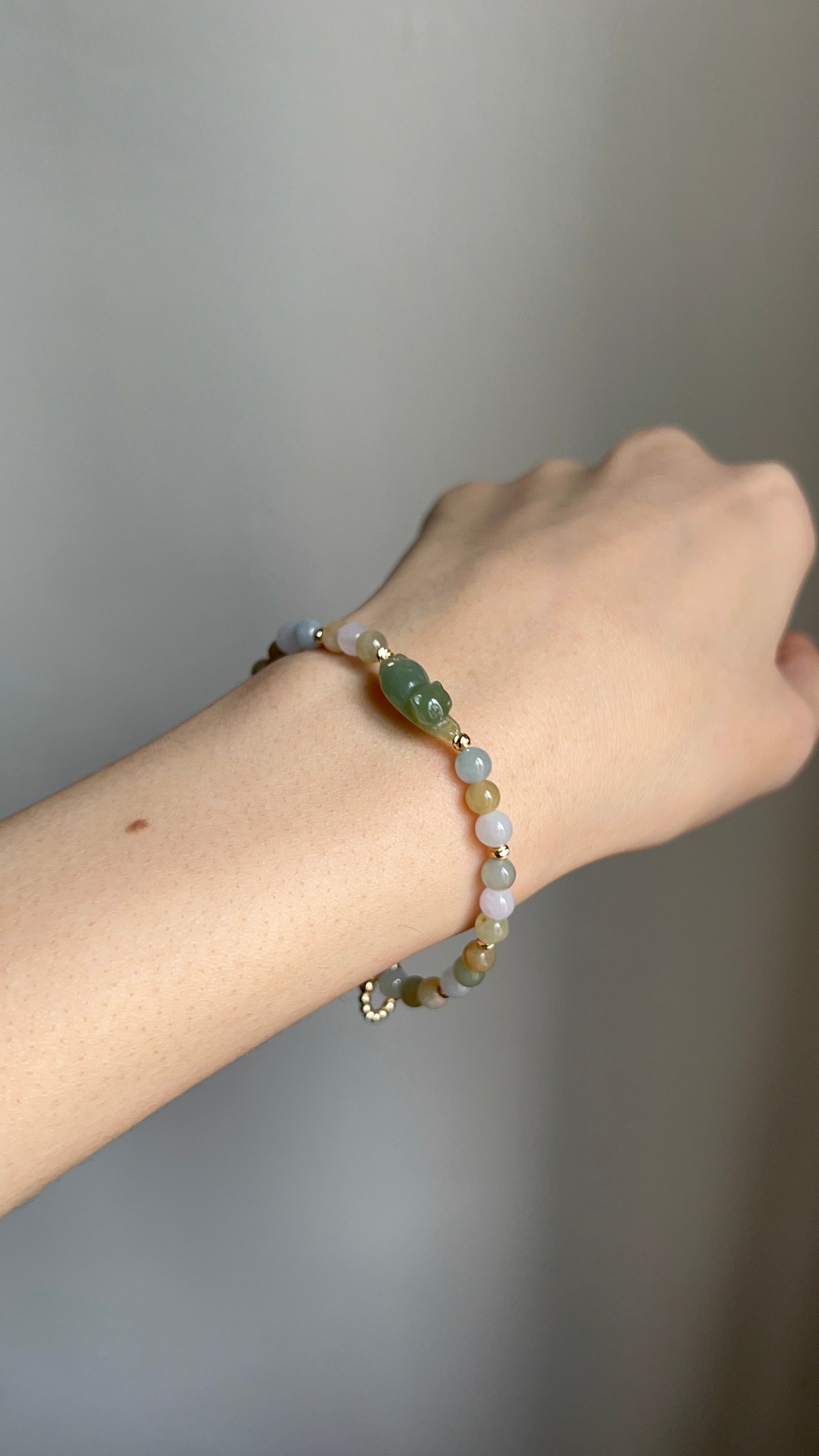 *mini* "playtime" jadeite cat bracelet #19