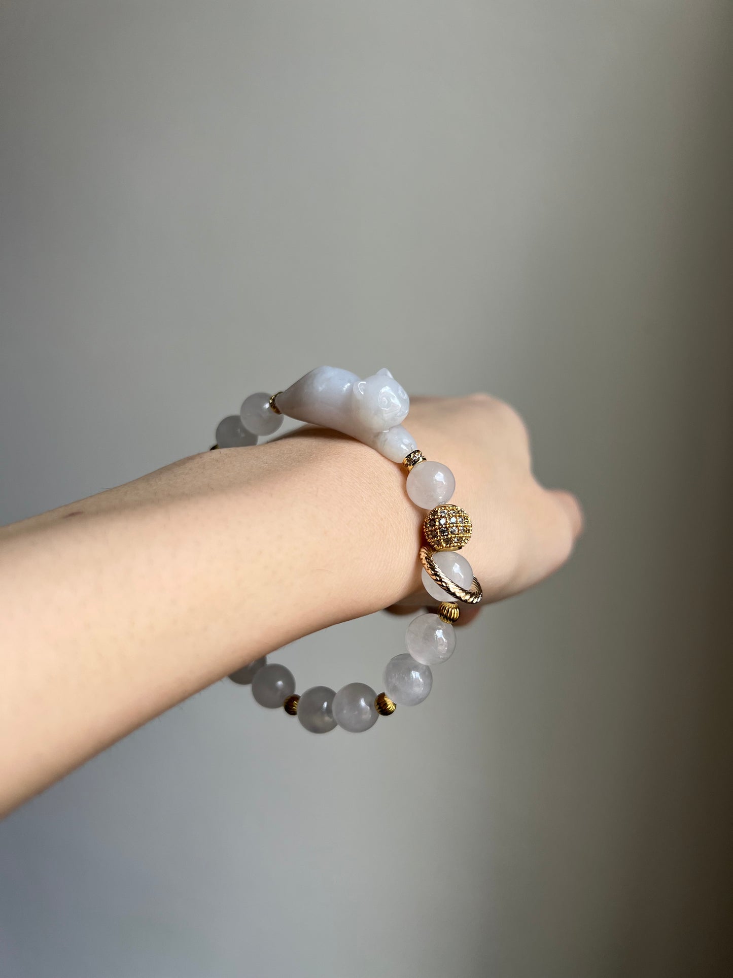 "playtime" white jadeite cat bracelet #06