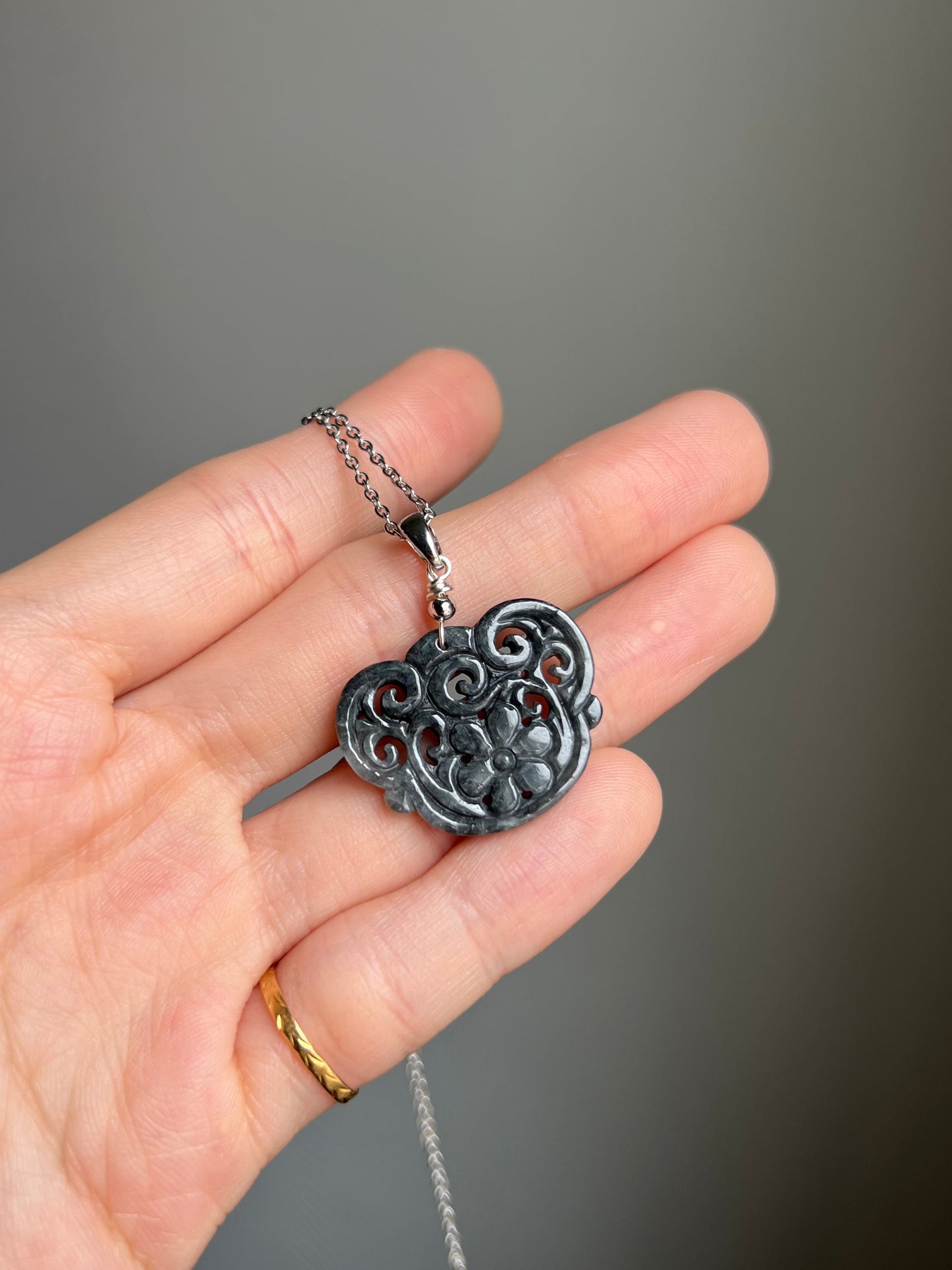 "once upon a time" wuji jadeite ornate flower necklace