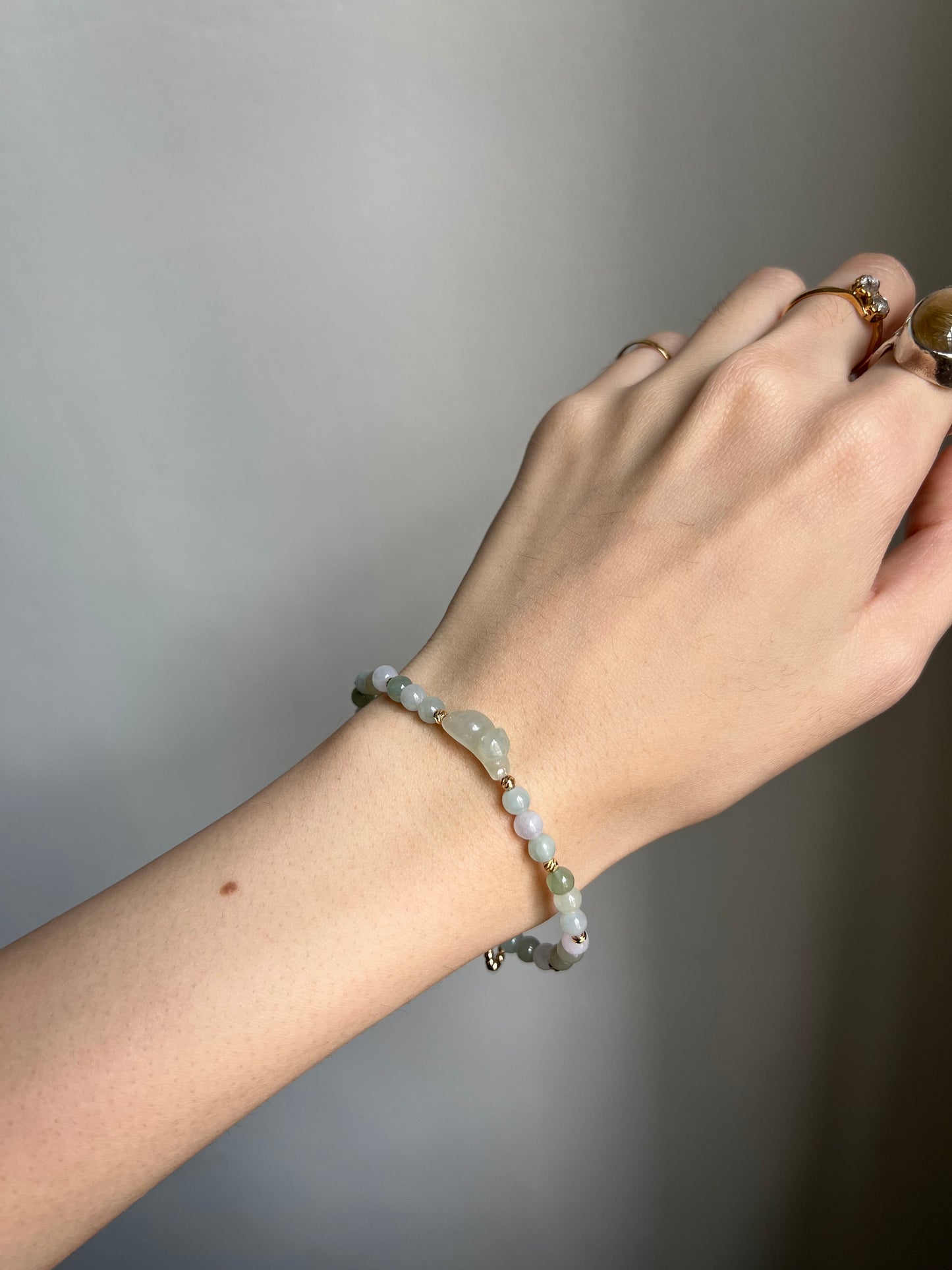 *mini* "playtime" jadeite cat bracelet #18