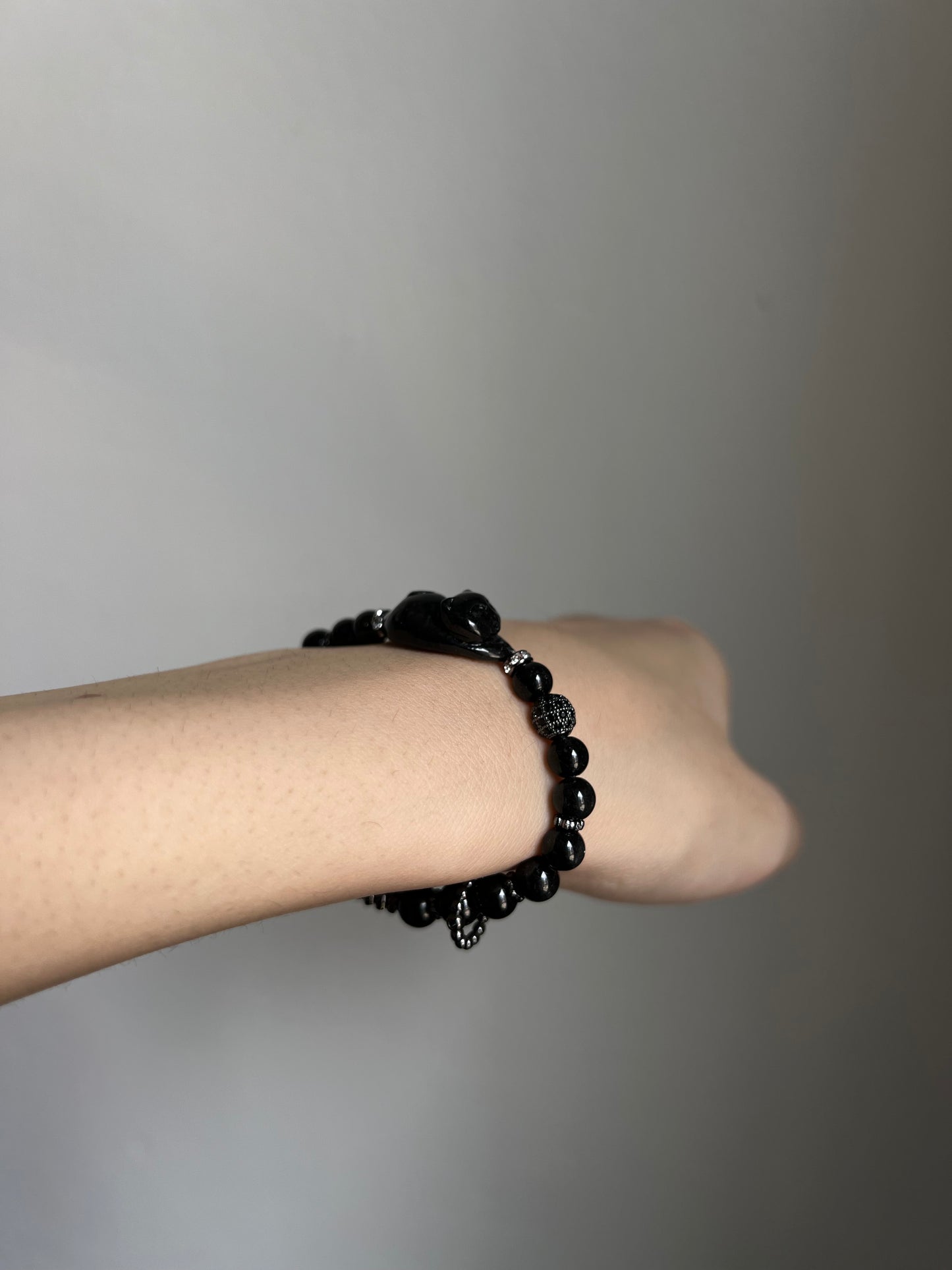"playtime" black jadeite cat bracelet #01