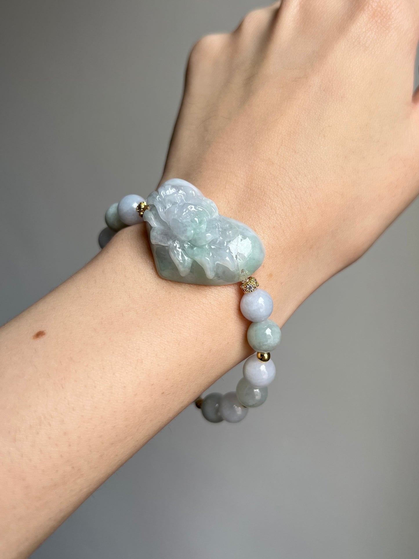 "garden of love" pale green jadeite flower & heart bracelet