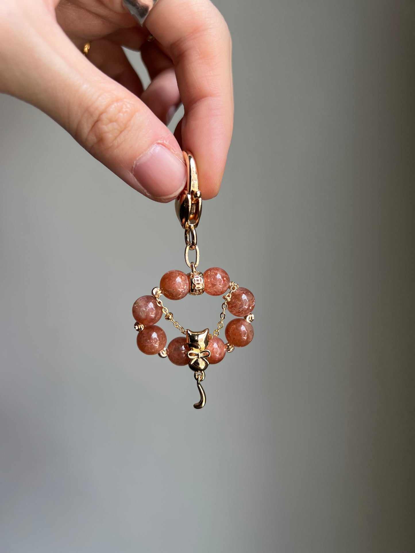 “on cloud 8” cat bag charm (assorted)