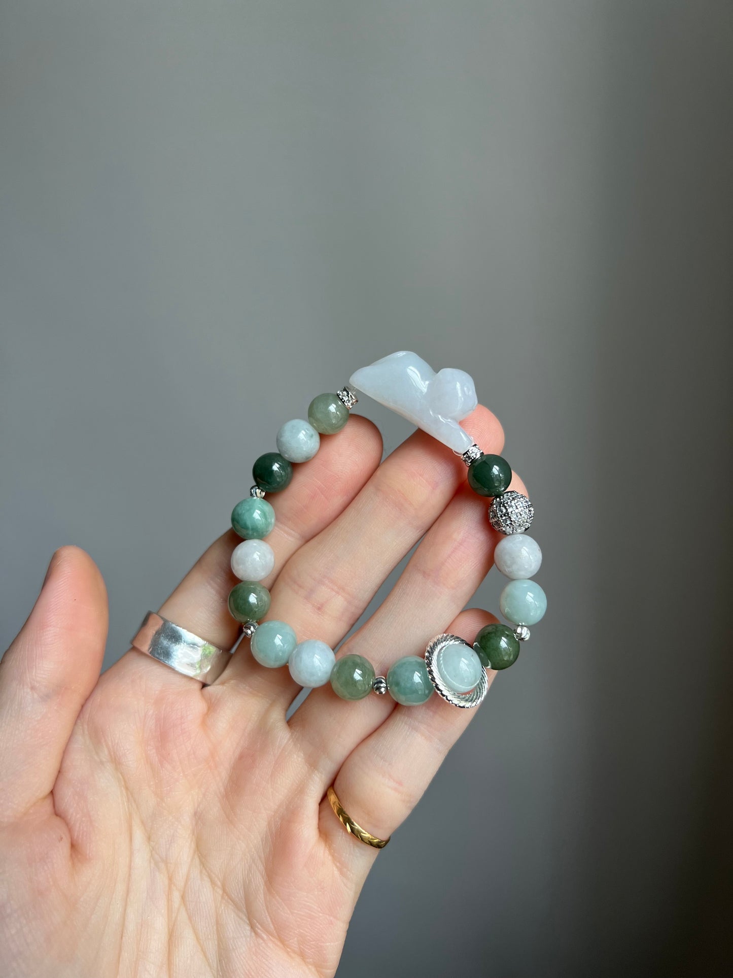"playtime" white jadeite cat bracelet #09