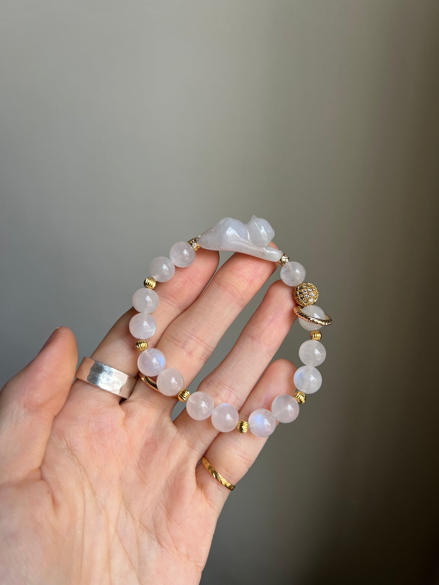 "playtime" white jadeite cat bracelet #06