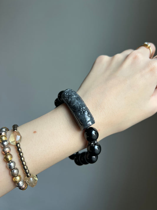 "the night's calling" black (wuji) jadeite bracelet