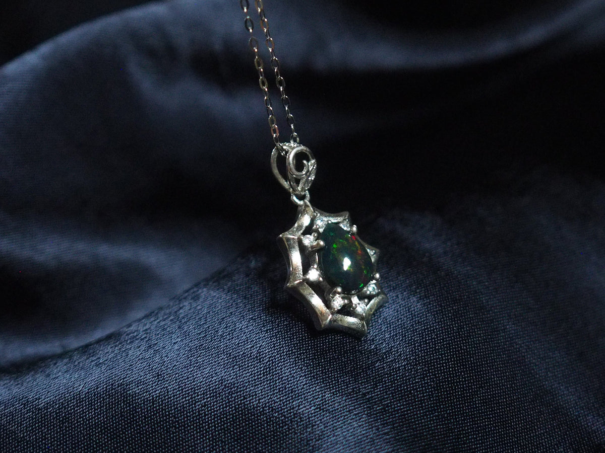 ARCANA #03 - Pear Black Opal Necklace