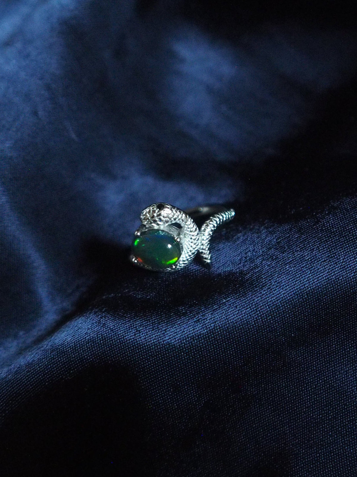 SERPENTINA #01 - Oval Black Opal Ring