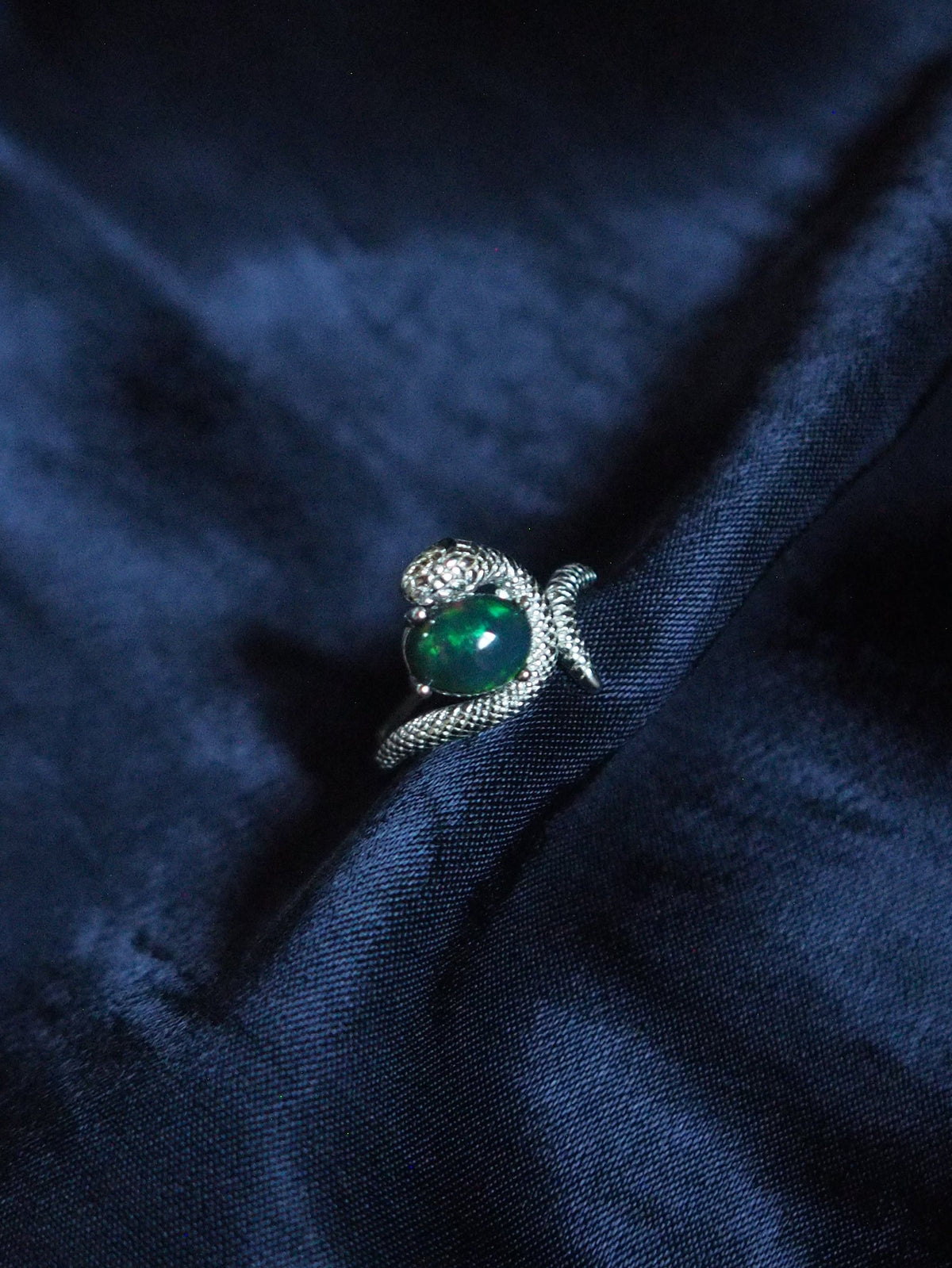 SERPENTINA #02 - Oval Black Opal Ring