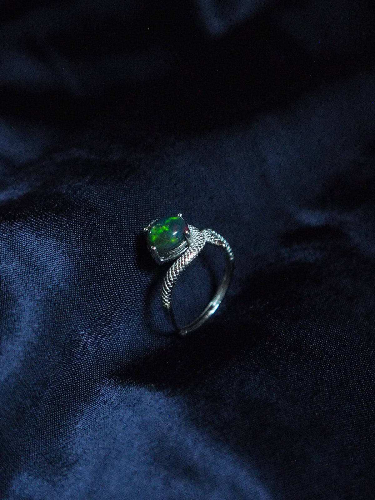 SERPENTINA #02 - Oval Black Opal Ring