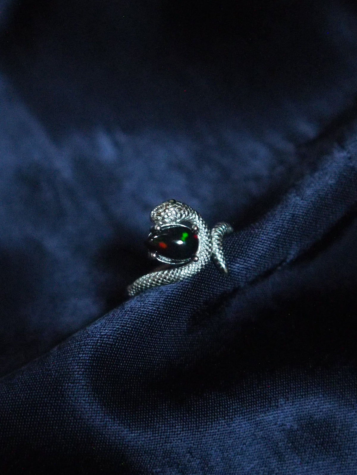 SERPENTINA #03 - Pear Black Opal Ring