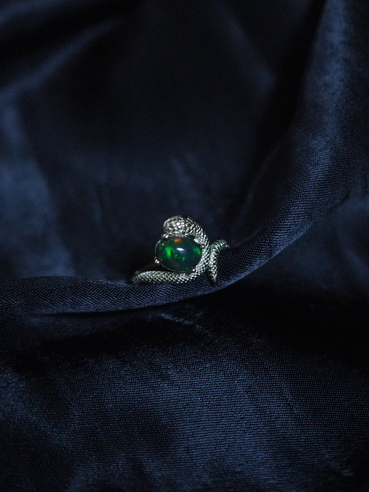 SERPENTINA #01 - Oval Black Opal Ring