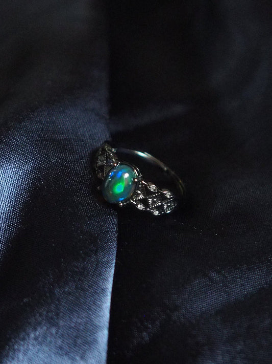 TENEBRA #01 - Oval Black Opal Ring