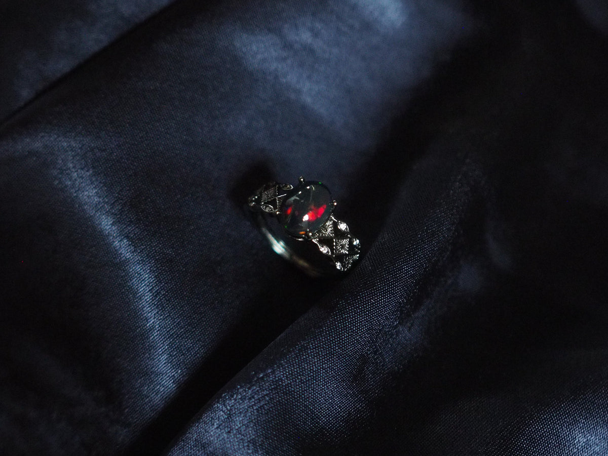 TENEBRA #04 - Oval Black Opal Ring