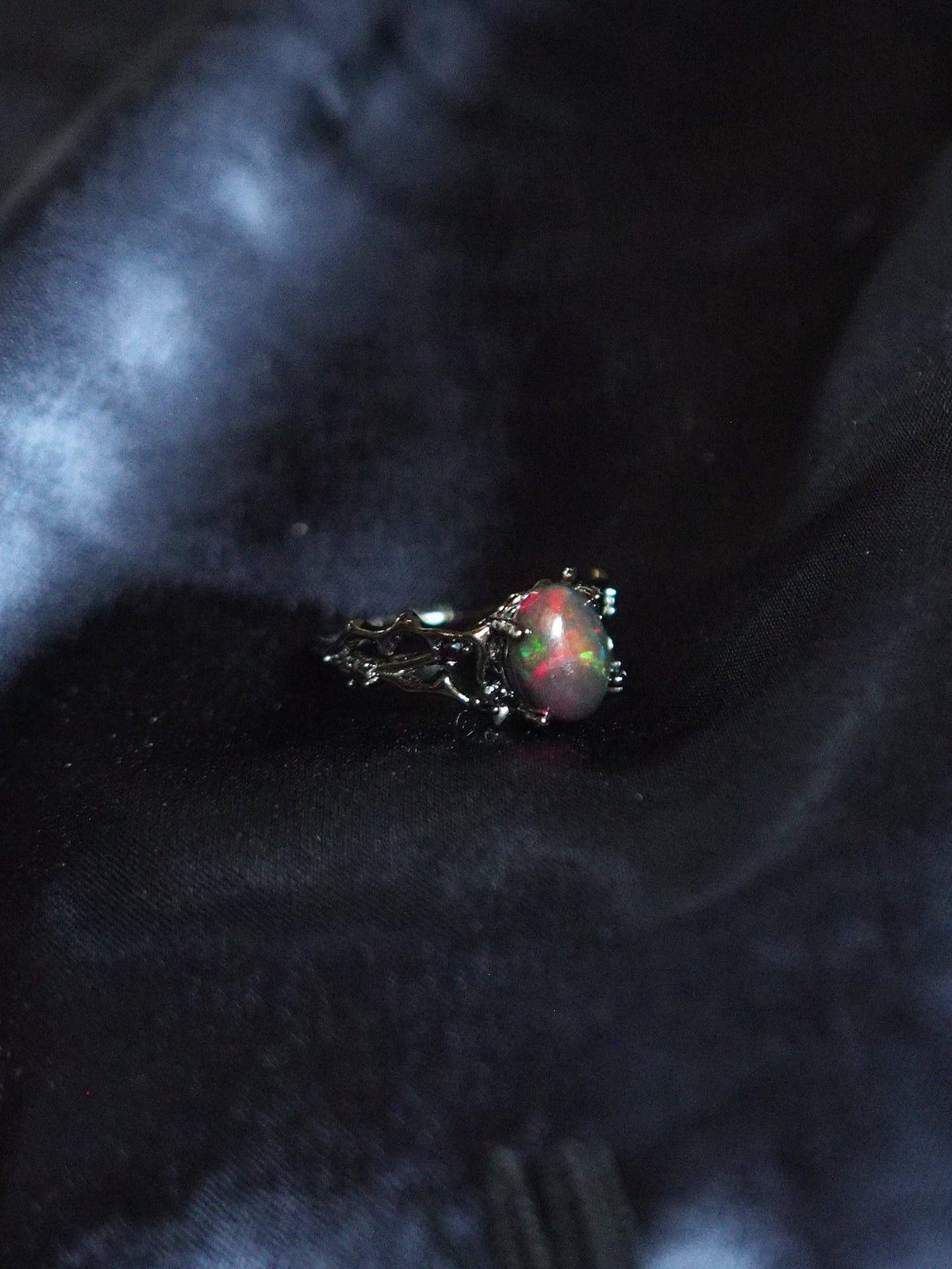 BLACKTHORN #02 - Oval Black Opal Ring