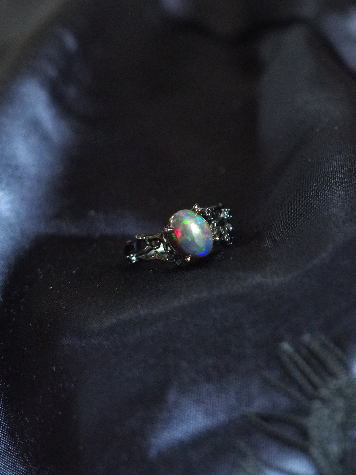 BLACKTHORN #02 - Oval Black Opal Ring