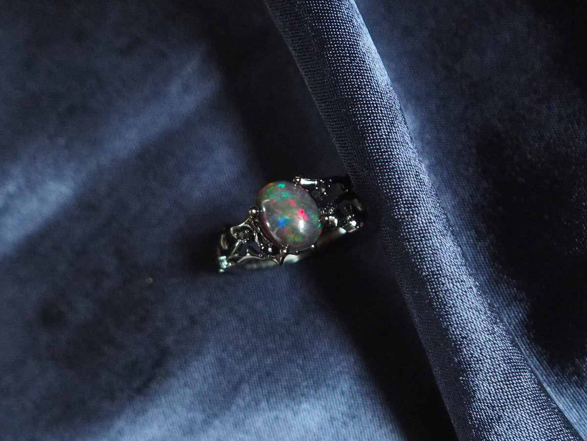 BLACKTHORN #02 - Oval Black Opal Ring