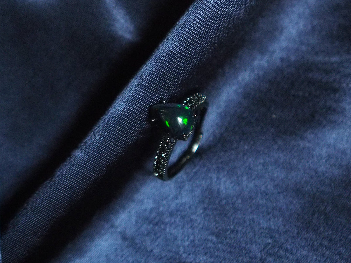 NOX #02 - Pear Black Opal Ring