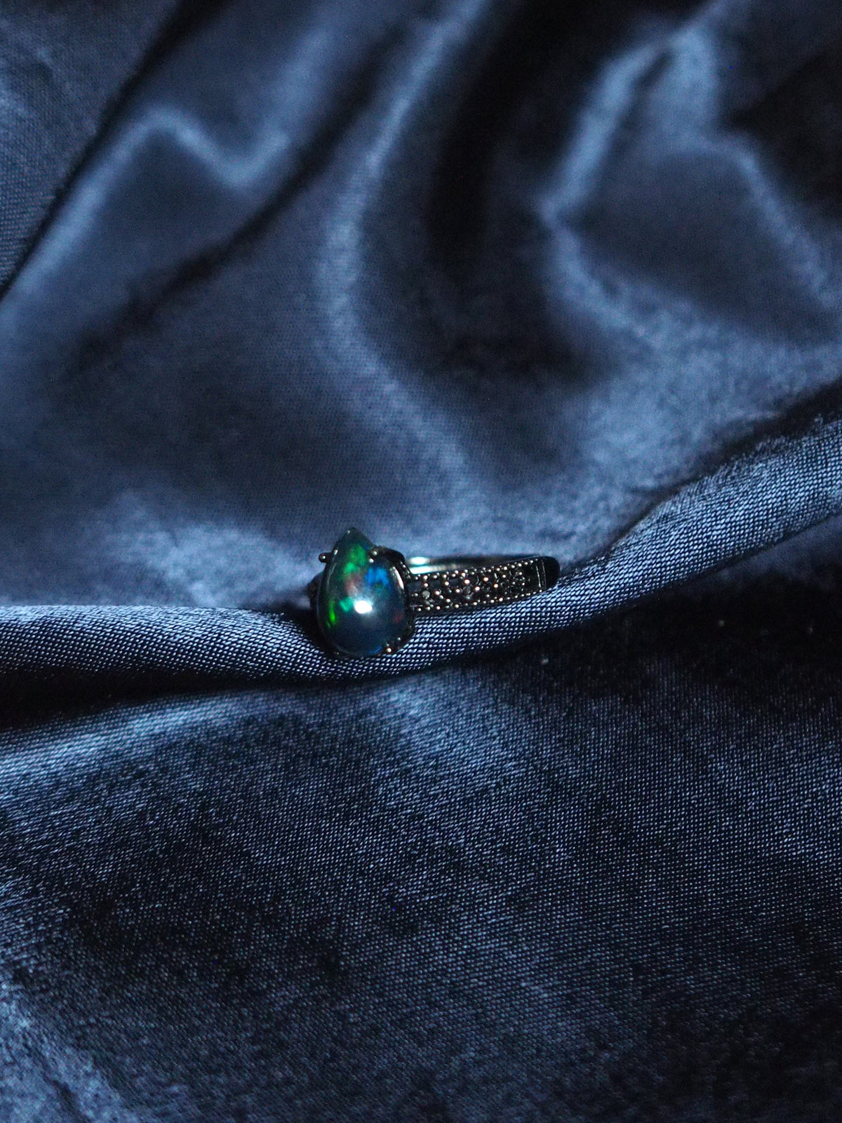 NOX #02 - Pear Black Opal Ring