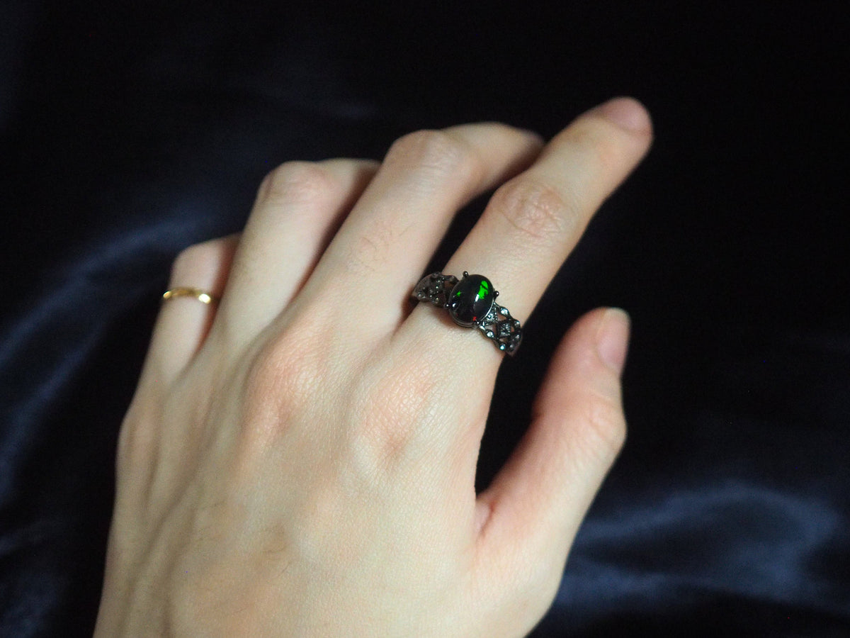 TENEBRA #04 - Oval Black Opal Ring