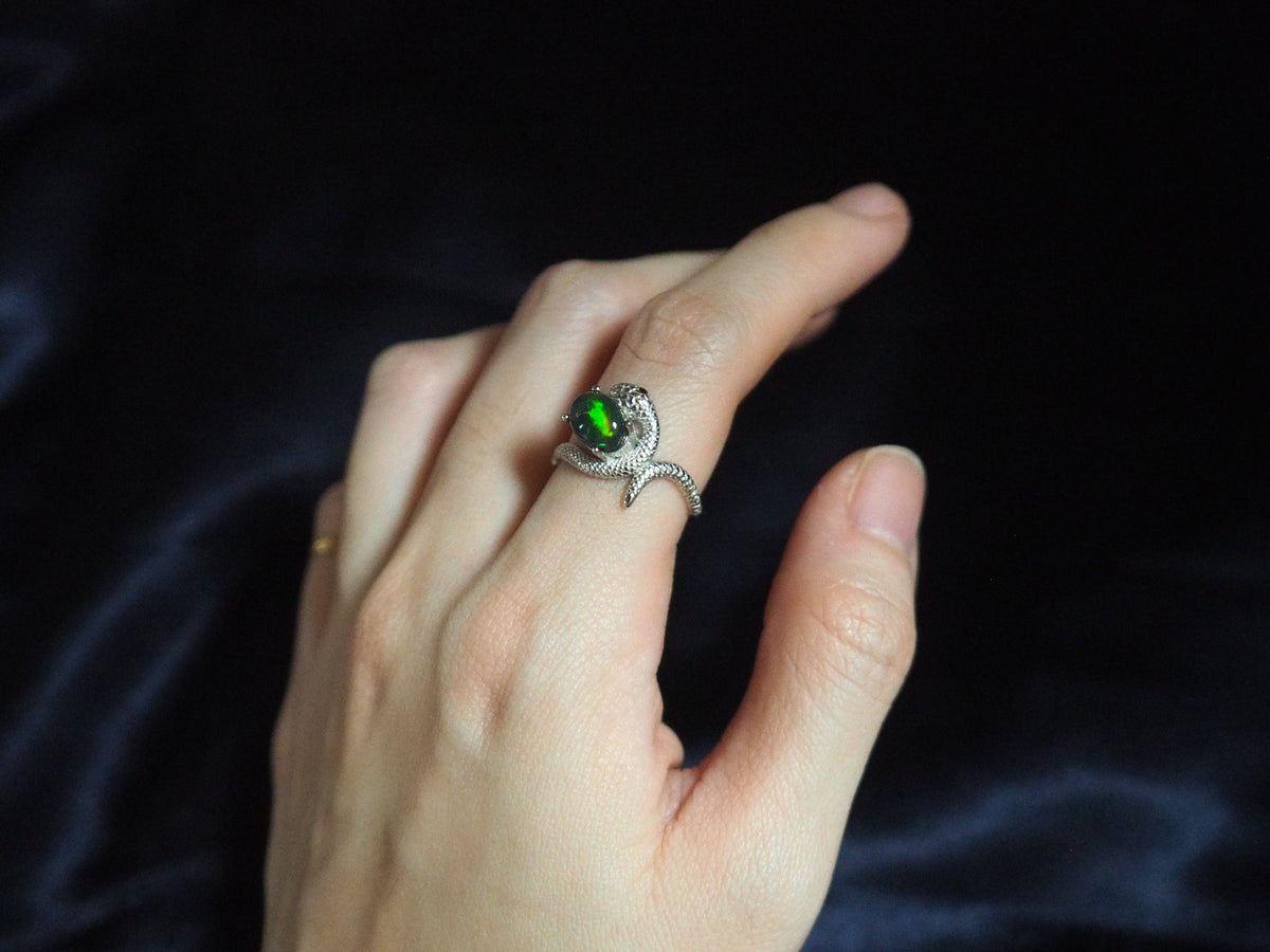 SERPENTINA #01 - Oval Black Opal Ring